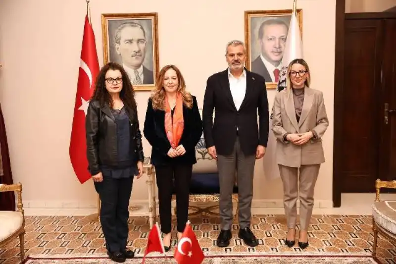 Öntürk Büyükelçi Kadzadej'i Ve Aa Genel Müdürü Karagöz’ü Makamında Ağırladı