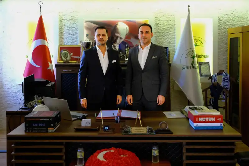 Başkan Özgün’den Defne’ye Kalıcı Bir Eser: Kültür Ve Sanat Merkezi Protokolü Imzalandı