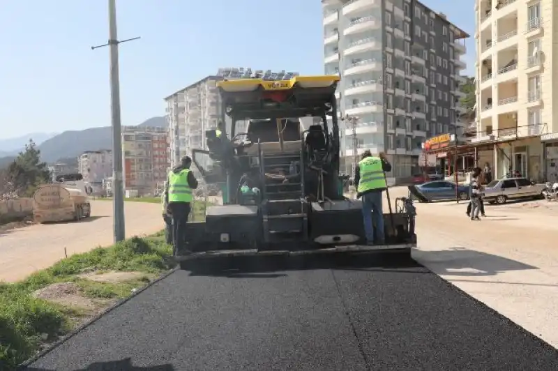 HBB Hassa’da Yol çalışmalarına Devam Ediyor