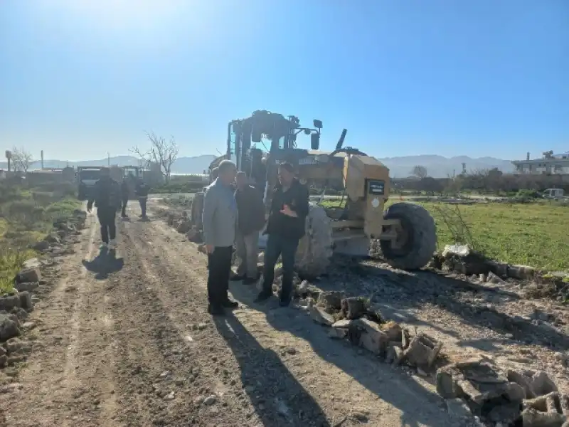 Başkan Yapar, Habib-i Neccar Kavşağı Çevresindeki  Yol Çalışmalarını İnceledi