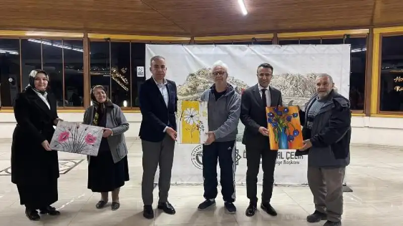 Kırıkhan Belediyesi Ulu Çınarlarımızla, Yeni Evlileri Aynı İftar Sofrasında Buluşturdu