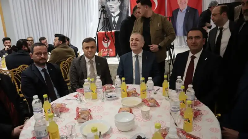 Özdağ: “Türkiye'nin Gerçeği 10 Lira İçin Turp Almaktan Vazgeçen Kadındır”