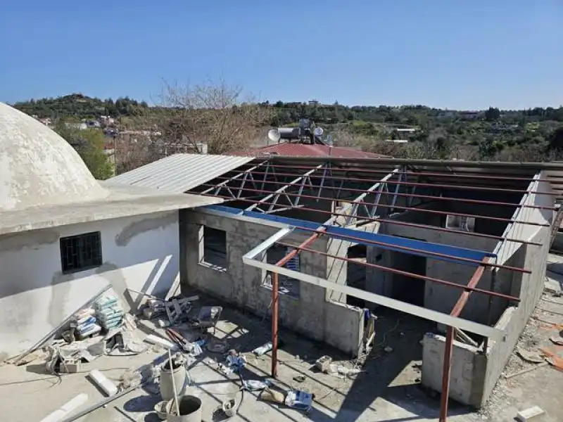 Samandağ’da Avcılar Mahallesi’nde Taziye Salonu Ve Cemevi’nin Yapım Çalışmaları Sürüyor