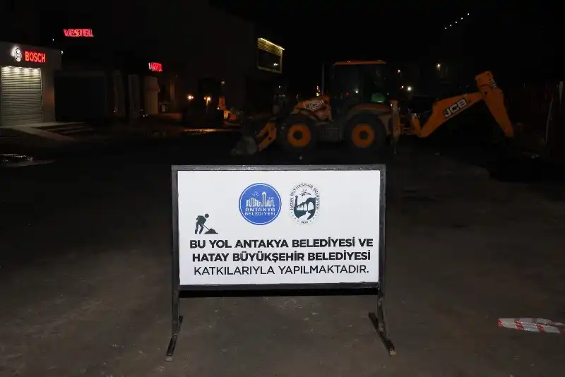 HBB Ve Antakya Belediyesi Yollar Için Harekete Geçti