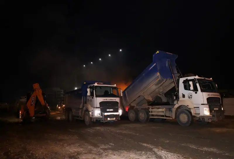 HBB Ve Antakya Belediyesi Yollar Için Harekete Geçti