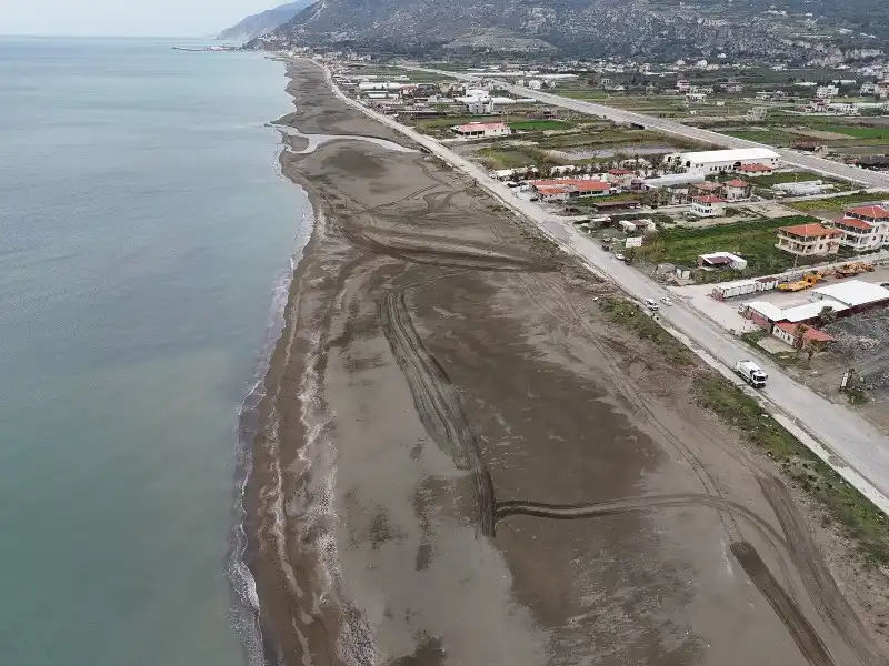 HBB’den Yağışlar Sonrası Sahillerde Temizlik