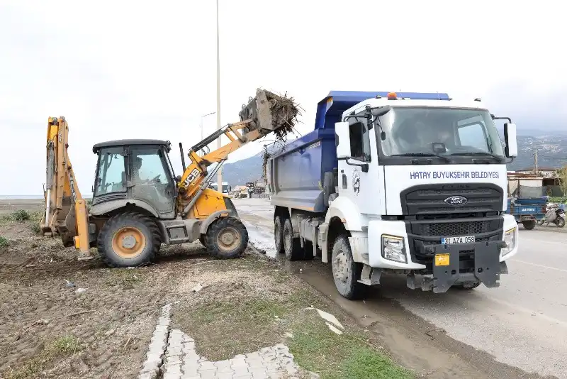 HBB’den Yağışlar Sonrası Sahillerde Temizlik