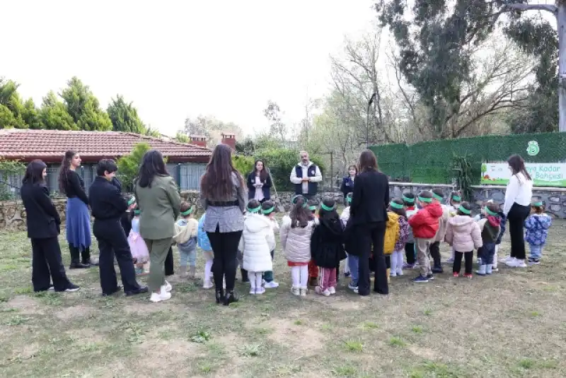 Minikler, HBB Ile Okullarını Ağaçlandırıyor