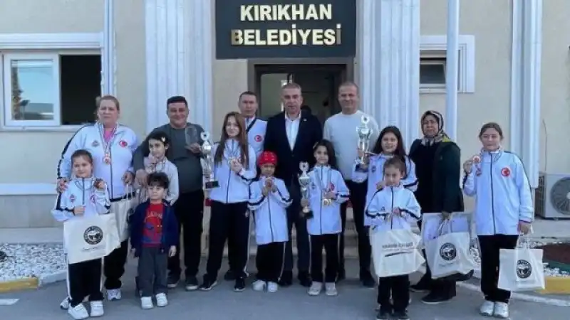 Kırıkhan’lı Sporcular Dünya Şampiyonasında önemli Dereceler Elde Etti