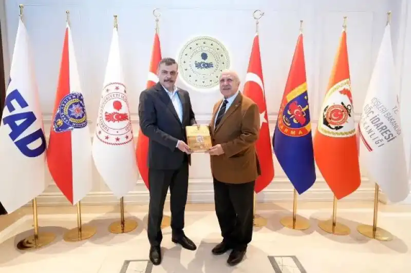 AYDEĞER’DEN BAKAN ÇİFTÇİ’YE ZİYARET…