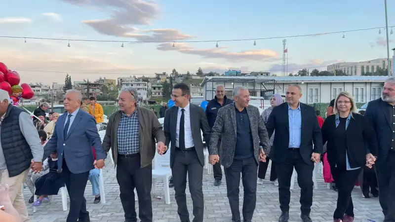 Kırıkhan’da Roman Kültürünün Coşkusu: Protokol Ve Vatandaşlar Aynı Halayda Buluştu