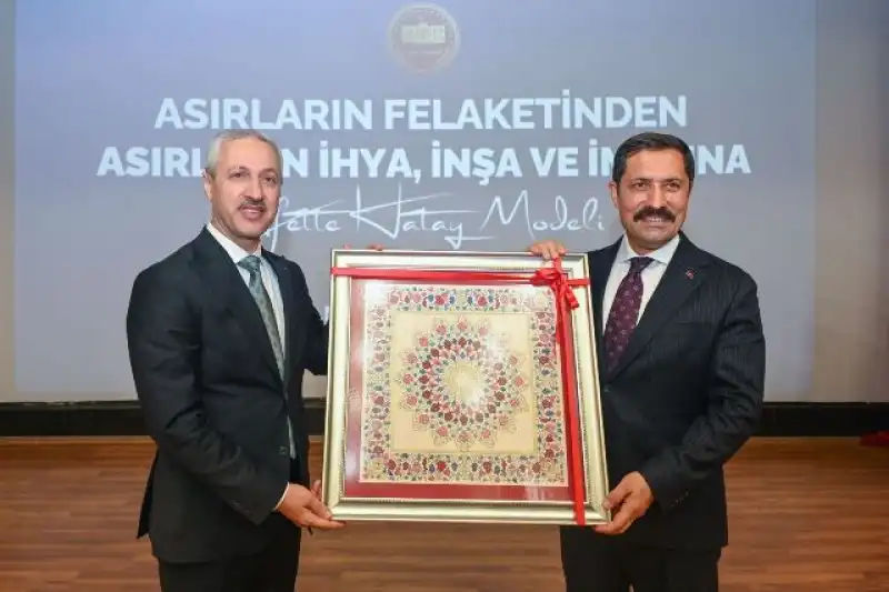 Hatay Valisi Masatlı Hatay İhtisas Akademi Kapsamında HMKÜ Öğrencileriyle Buluştu