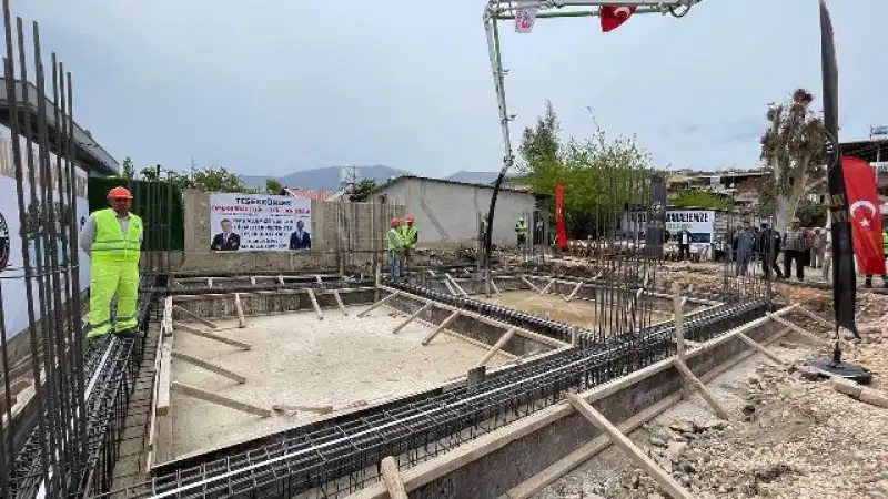 Kırıkhan’da Söz Verildi: Bahçelievler Mahallesi’nde Taziye Evi Projesi Başladı