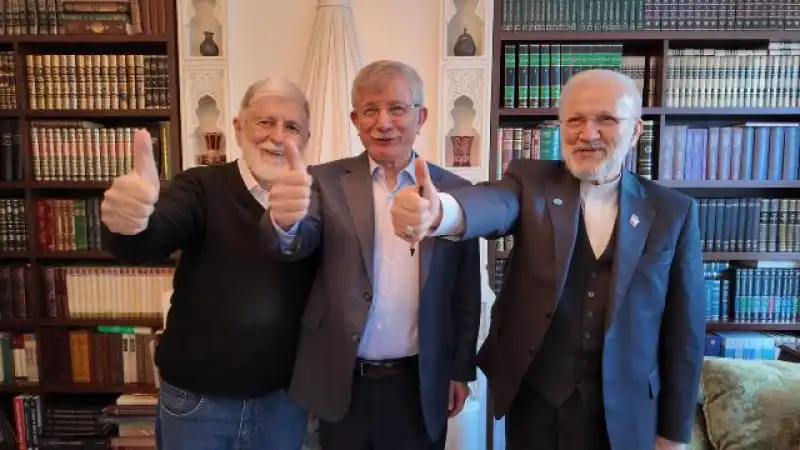 Mottaki Ve Amorim’den Davutoğlu’na Ziyaret: İran’ın Nükleer Programı Ve Güncel Gelişmeler Ele Alındı