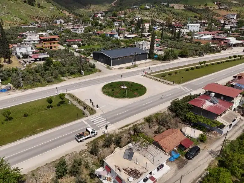 KAVŞAKLAR YENİLENİYOR, HATAY NEFES ALIYOR