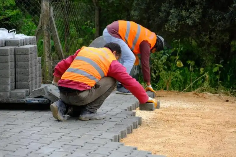 Başkan Özgün: “Defne’de Altyapısı Tamamlanan Her Yerde çalışmalarımız Devam Ediyor”