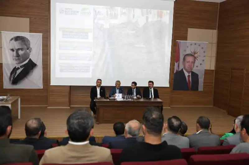 BAŞKAN ÖNTÜRK’TEN HATAY VE DEFNE’YE MÜJDELER