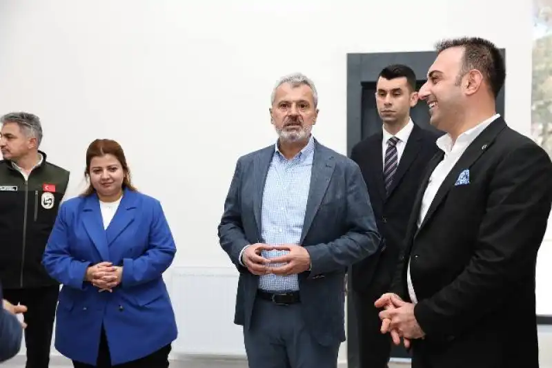 ÖNTÜRK, DEFNE’DE YATIRIMLARI YERİNDE İNCELEDİ