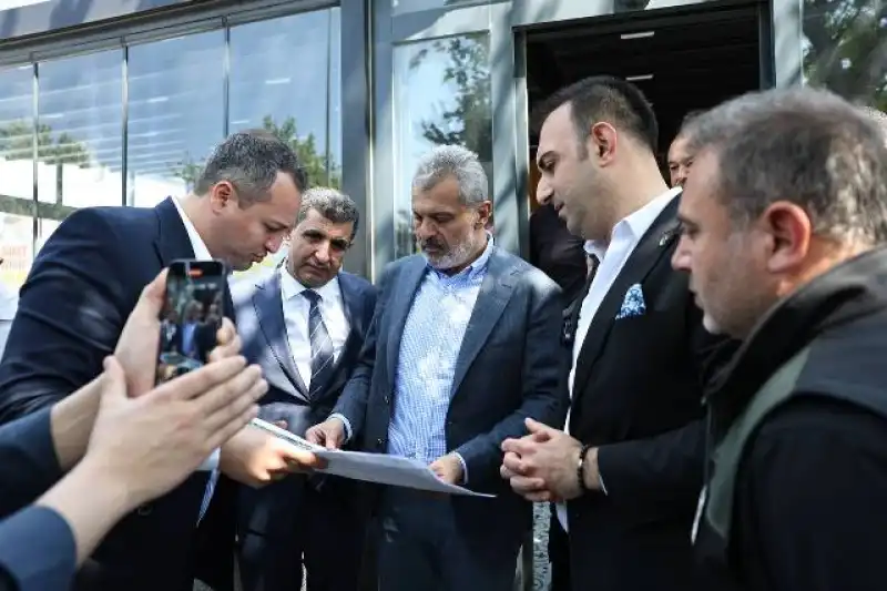 ÖNTÜRK, DEFNE’DE YATIRIMLARI YERİNDE İNCELEDİ