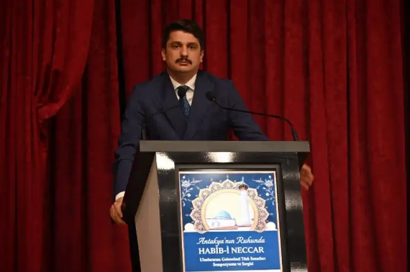 Uluslararası Geleneksel Türk Sanatları Sempozyumu Gerçekleştirildi