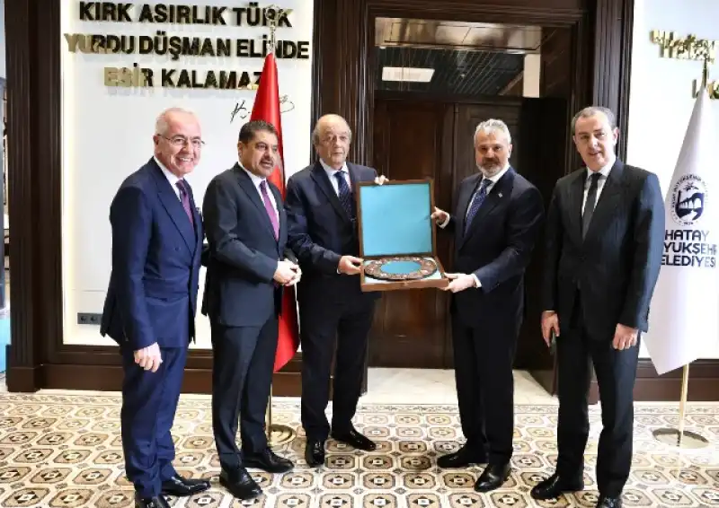 BAŞKAN ÖNTÜRK İŞ İNSANLARINI AĞIRLADI