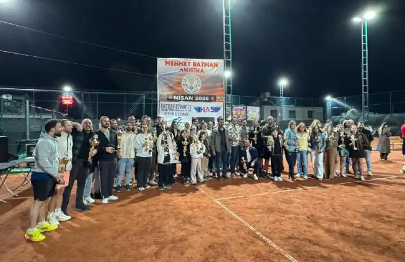 Defne Tenis Spor Kulübü Görkemli Açılış Turnuvasıyla Kapılarını Açtı