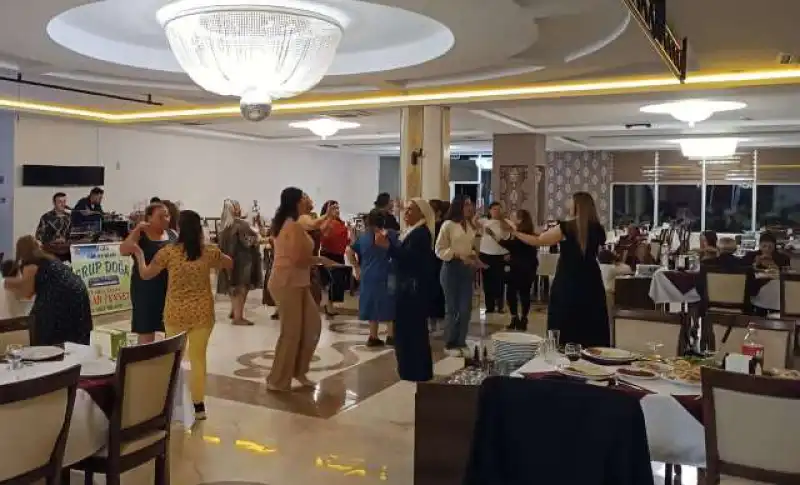 Antakya Semalarında Unutulmaz Anneler Günü Kutlaması