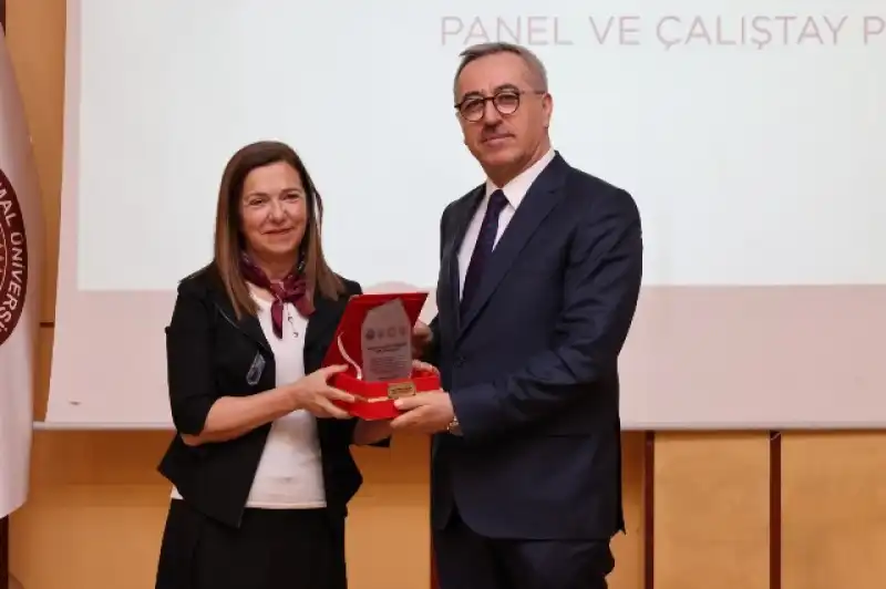 AFET YÖNETİMİNDE HATAY MODELİ ÇALIŞTAYI SÜRÜYOR