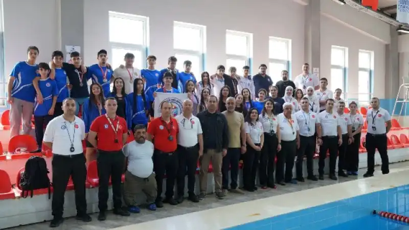 Antakya’da 19 Mayıs Münasebetiyle Yüzme Turnuvası Düzenlendi