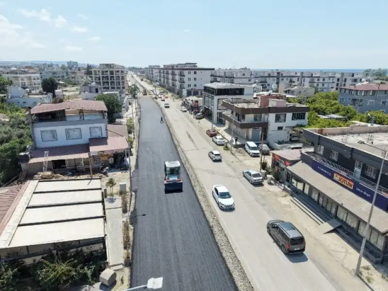 Başkan Öntürk Sahada Yol Çalışmalarını İnceledi