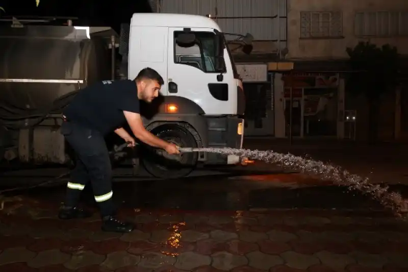 HBB’DEN 15 İLÇEDE DETAYLI TEMİZLİK