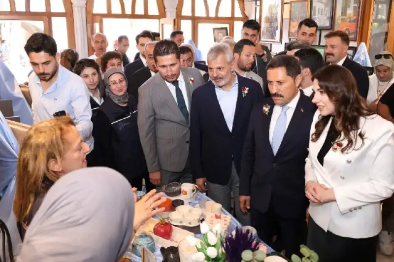 Hayat Boyu Öğrenme Kursiyerleri Ürünlerini Sergiledi 