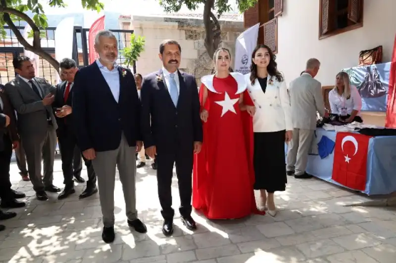 Hayat Boyu Öğrenme Kursiyerleri Ürünlerini Sergiledi 