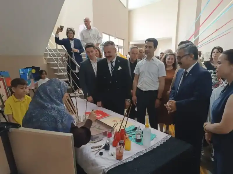Erzin'de El Emeği Göz Nuru Eserler Görücüye Çıktı 