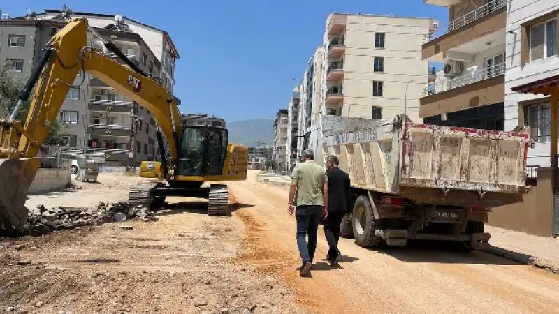 Kırıkhan’da 14 Ayrı Noktada Eş Zamanlı Hizmet Seferberliği
