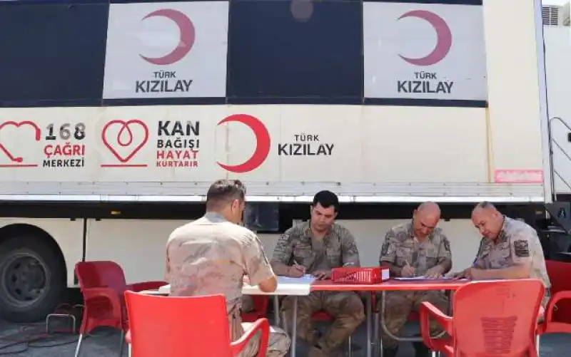 KIZILAY’IN KURULUŞ YIL DÖNÜMÜNDE KAN BAĞIŞI SEFERBERLİĞİ