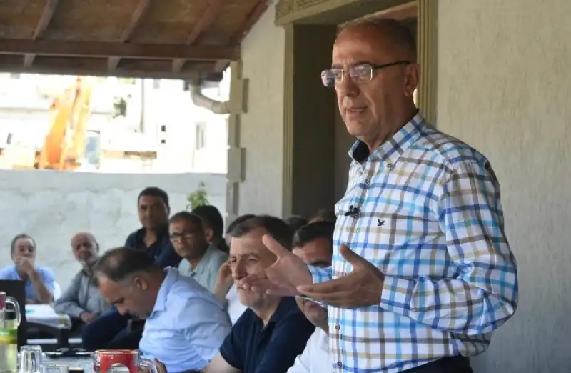 Yapar, Tanışma Mahallesi’nde Mahalle Sakinleriyle Bir Araya Geldi