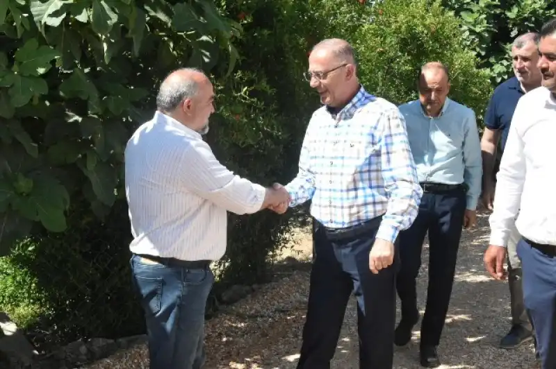 Yapar, Tanışma Mahallesi’nde Mahalle Sakinleriyle Bir Araya Geldi