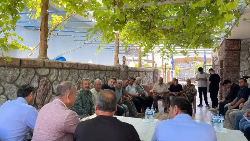 KIRIKHAN’DA KENDİ İMKÂNLARIYLA BÜYÜK HİZMET SEFERBERLİĞİ
