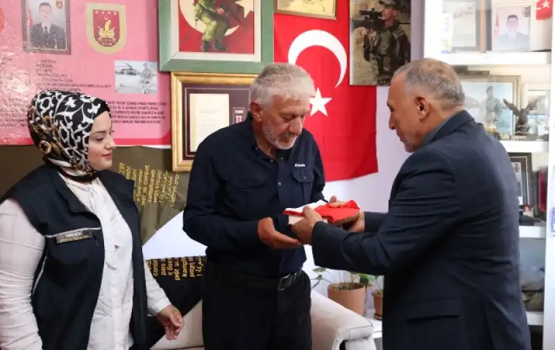 HBB’den Şehit Yakınlarına Babalar Günü Ziyareti