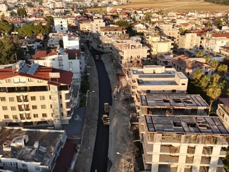HBB, Arsuz’da Yol Çalışmalarını Sürdürüyor