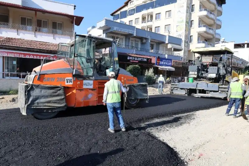 HBB, Arsuz’da Yol Çalışmalarını Sürdürüyor