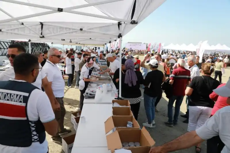Geleneksel Kurtbağı Kayısı Festivali Düzenlendi