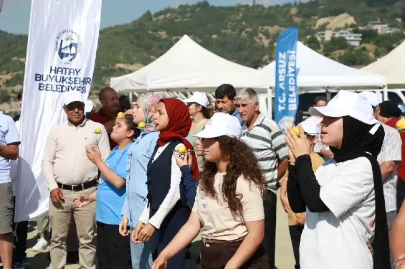 Geleneksel Kurtbağı Kayısı Festivali Düzenlendi
