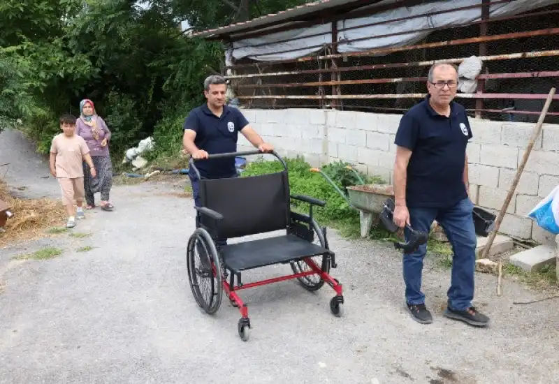 HBB’den Obezite Hastası Vatandaşa Özel Tekerlekli Sandalye Desteği