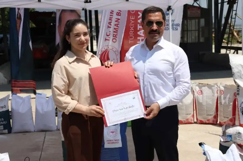 HBB’DEN ÜRETİCİLERE AYÇİÇEĞİ TOHUMU DESTEĞİ
