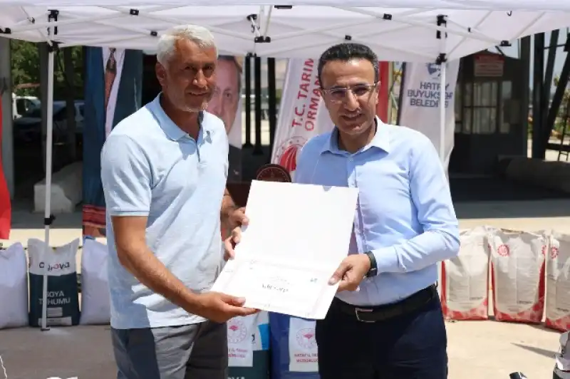 HBB’DEN ÜRETİCİLERE AYÇİÇEĞİ TOHUMU DESTEĞİ