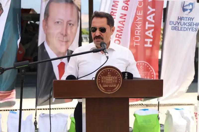 HBB’DEN ÜRETİCİLERE AYÇİÇEĞİ TOHUMU DESTEĞİ