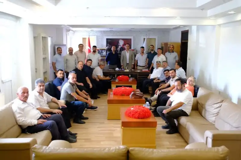 Muhtarlardan Başkan Özgün’e Anlamlı Ziyaret