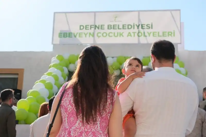 Başkan Özgün’ün Defne’ye Kazandırdığı Çocuk Ebeveyn Atölyesi Coşkulu Bir Törenle Açıldı
